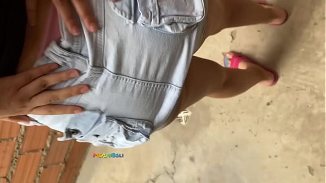 ARGENTINE NEIGHBOR LETS GO WITH HER BROTHER-IN-LAW OUT OF SPITE, GIVES HIM HER ASS AND ASKS HIM TO CUM INSIDE HER