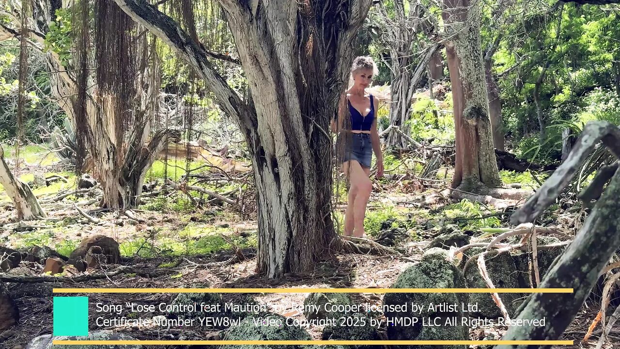 Jungle Striptease