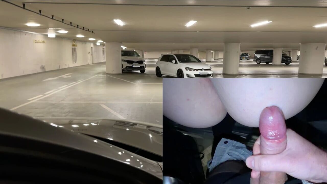 Risky Car Sex in Parking Lot – Started with Handjob, Ended with a Fuck!