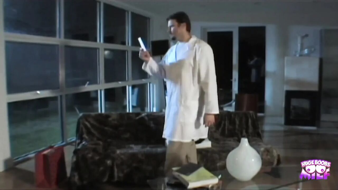 The Horny Doctor Gives a Nurse a Sexy Corset That Makes Him Fuck Her Hard.