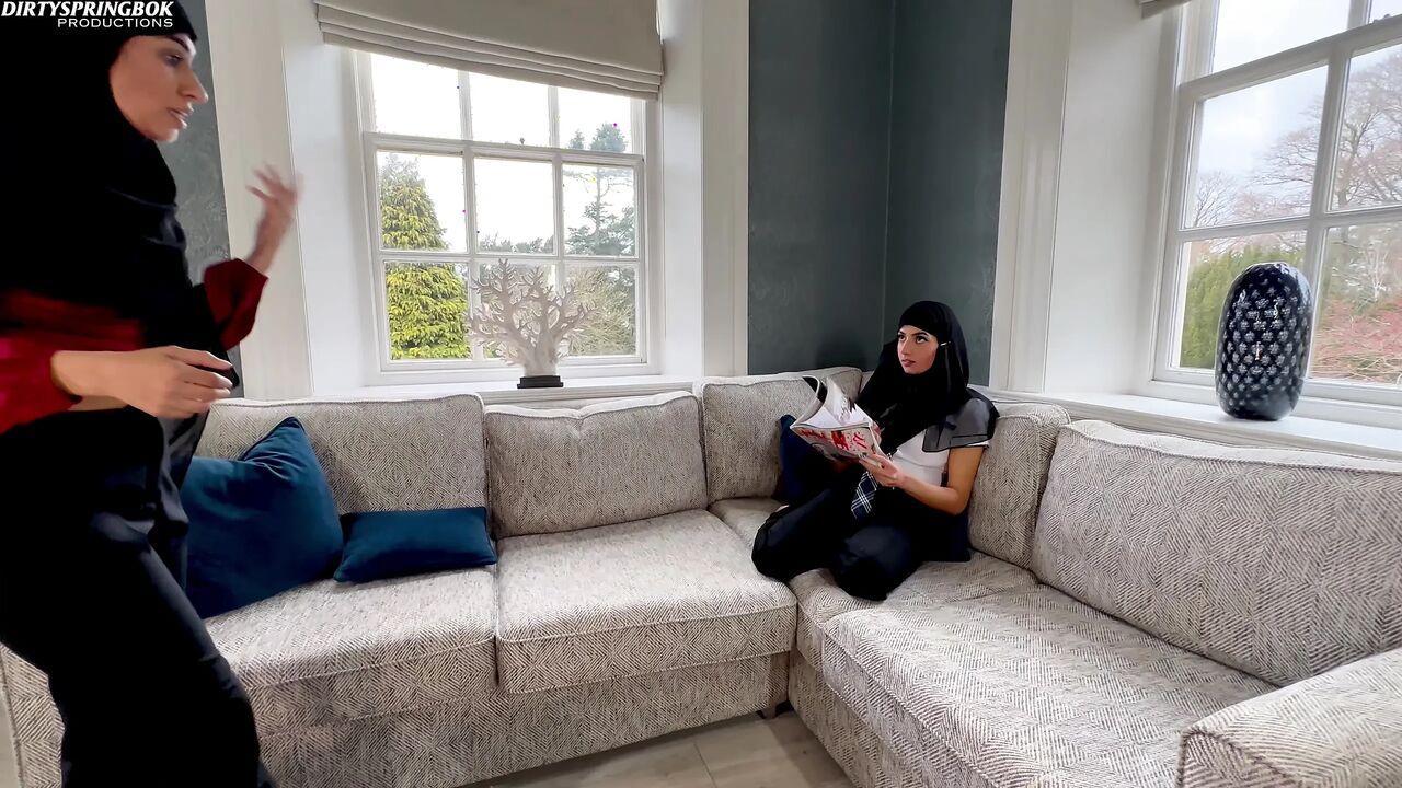 Muslim Student Is Disciplined by Her Urdu Teacher