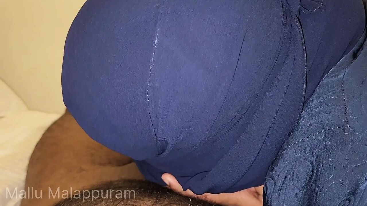 Mallu Muslim Couple Cowgirl,Reverse Cowgirl Position In Hotel Room, Malappuram, Kerala