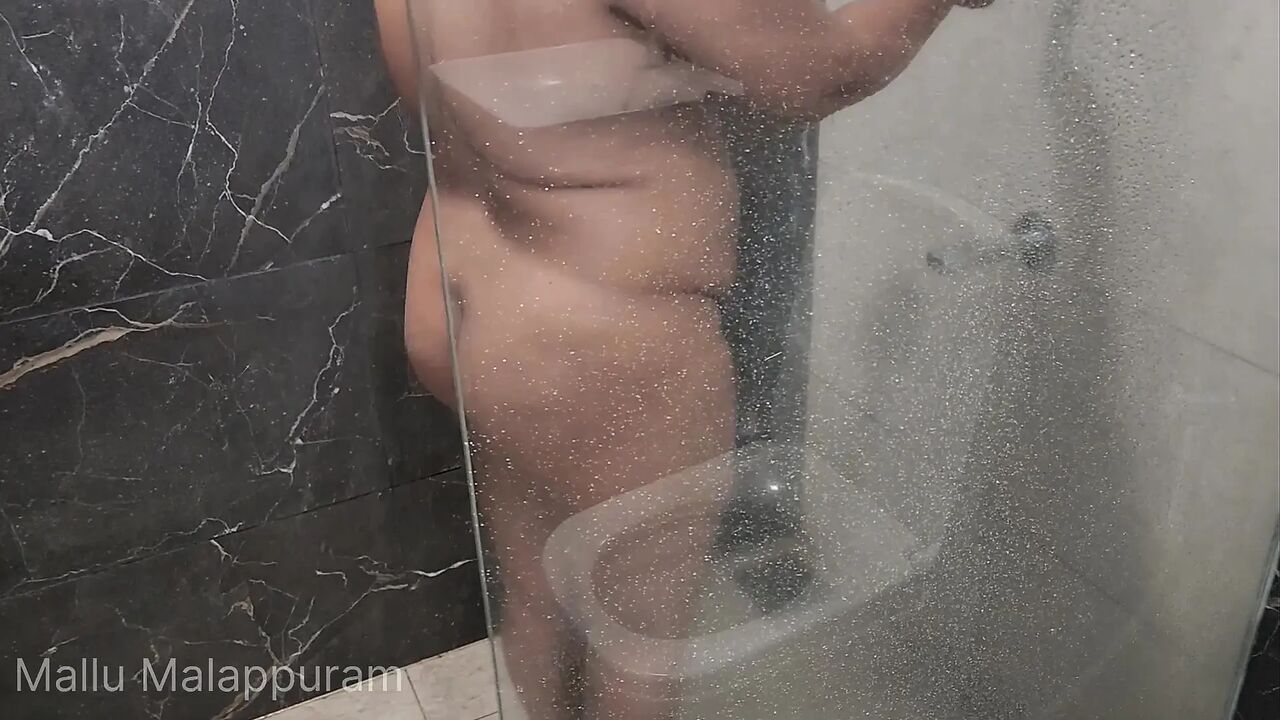 Mallu Aunty Showering Full Naked Brother in Law Joins and Fucking In Bathroom