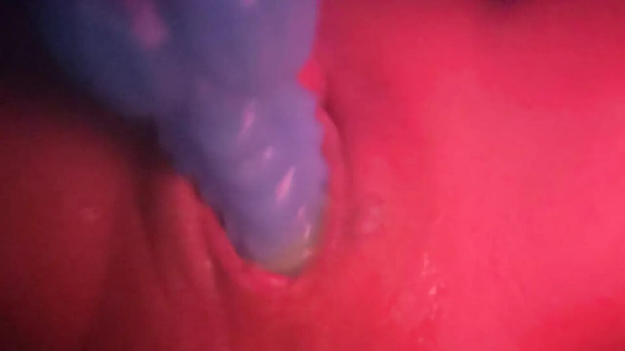 Whore fucks her used loose cunt