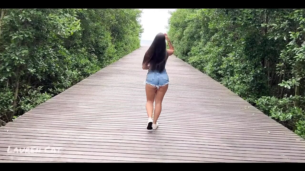 He Took Me for a Walk and I Ended up Giving My Ass Inside the Car - (rabuda Doing Anal)