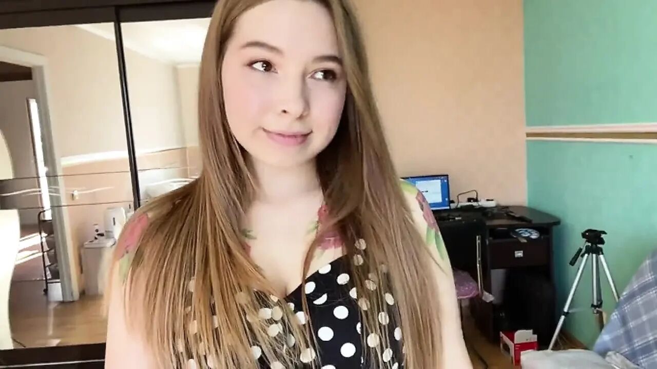 Sweet pussy wants to cum and get orgasms