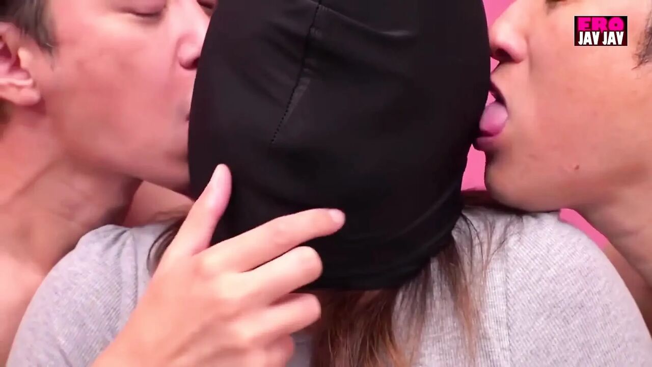 Exclusive Debut Twist as Yuri.t Reveals Her Bold, Powerful Presence - Part.3