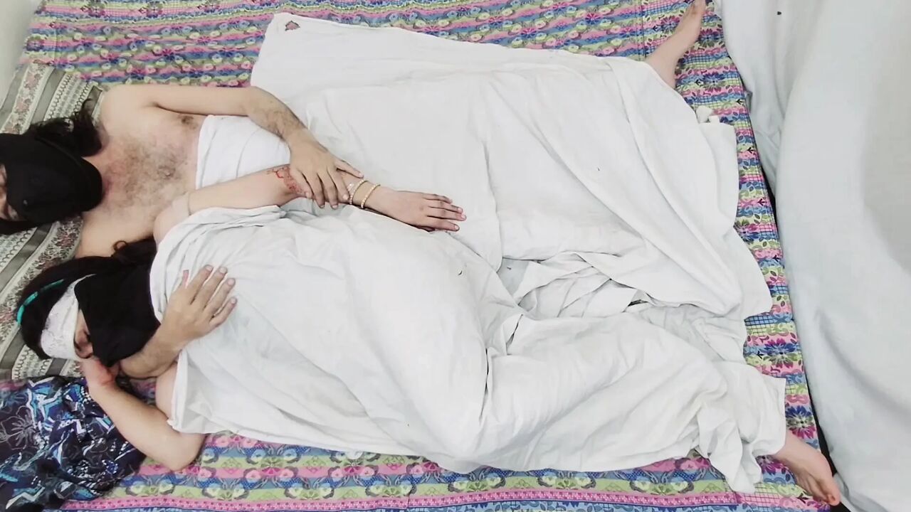 Desi Pornstar Couple Making Love on Bed
