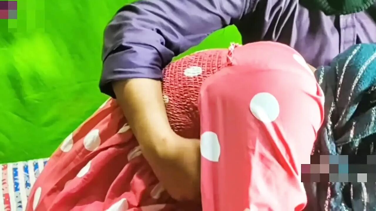 Desi Husband and Wife Hardcore Sex Fucking in there Room by big cock