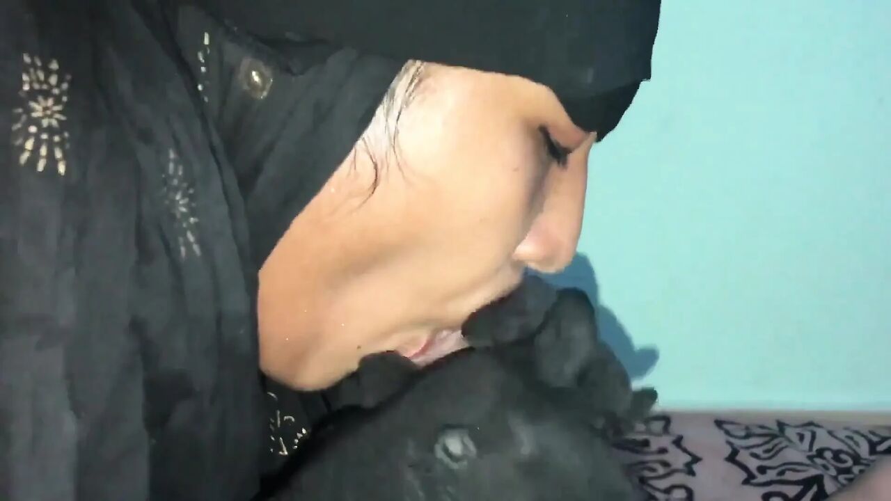 Indian Muslim Girl With Hijab Blowjob Cum Immfuck