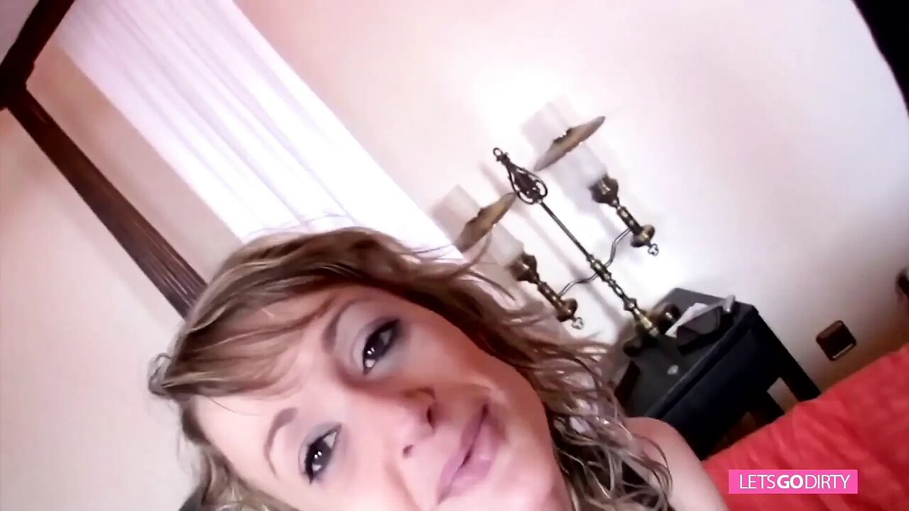 Drilling bitch with a birthmark on her ass