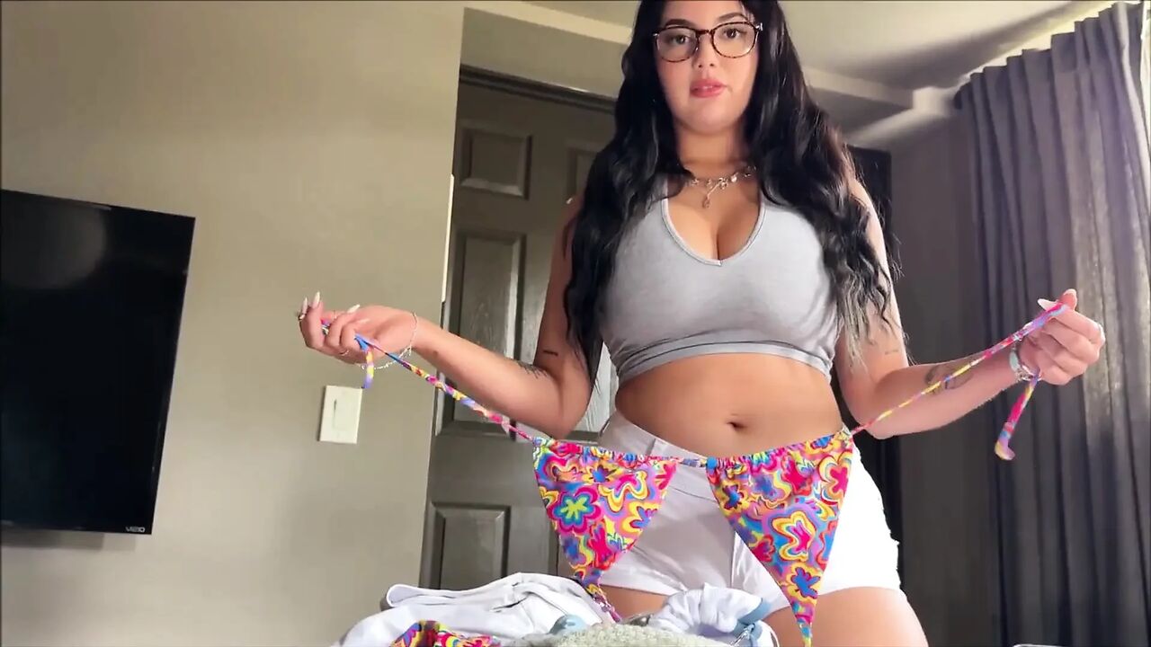 Big Step Sis Shares Bed on Miami Vacation - Nika Venom