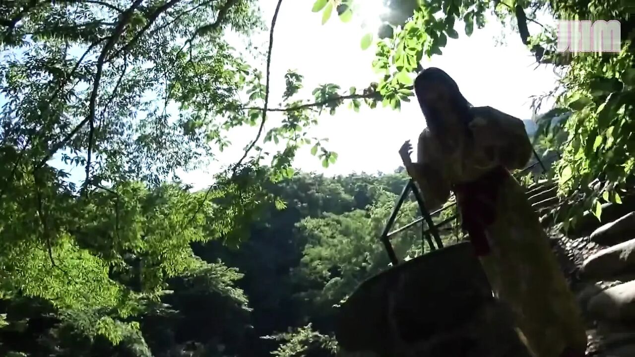 Resort Escape with Kanoka, a 42-year-old Married Woman - 3