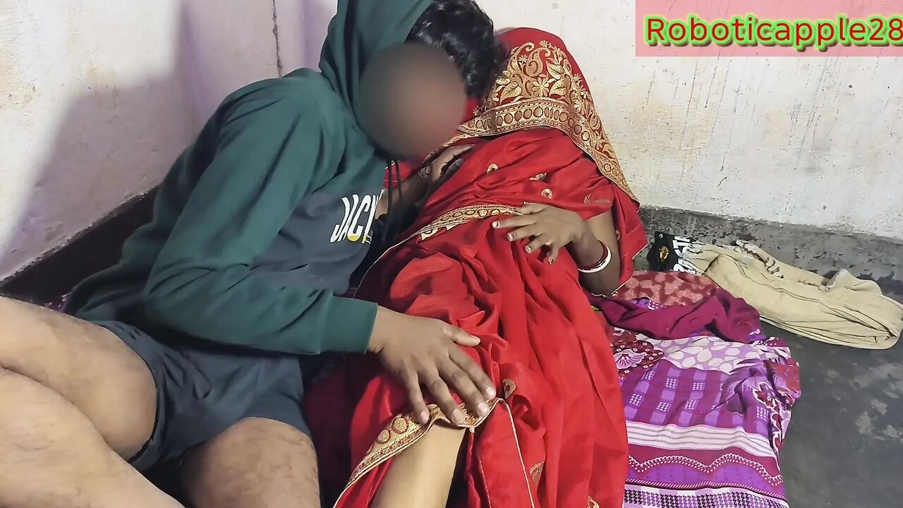Desi wife pussy fucking in morning pussy lick