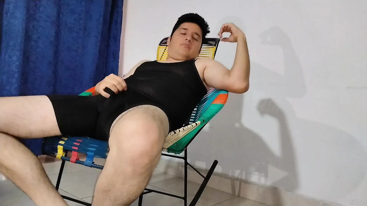 Cuckold at work and his Venezuelan wife riding her cock without a condom to her best friend in Cúcuta - Colombia