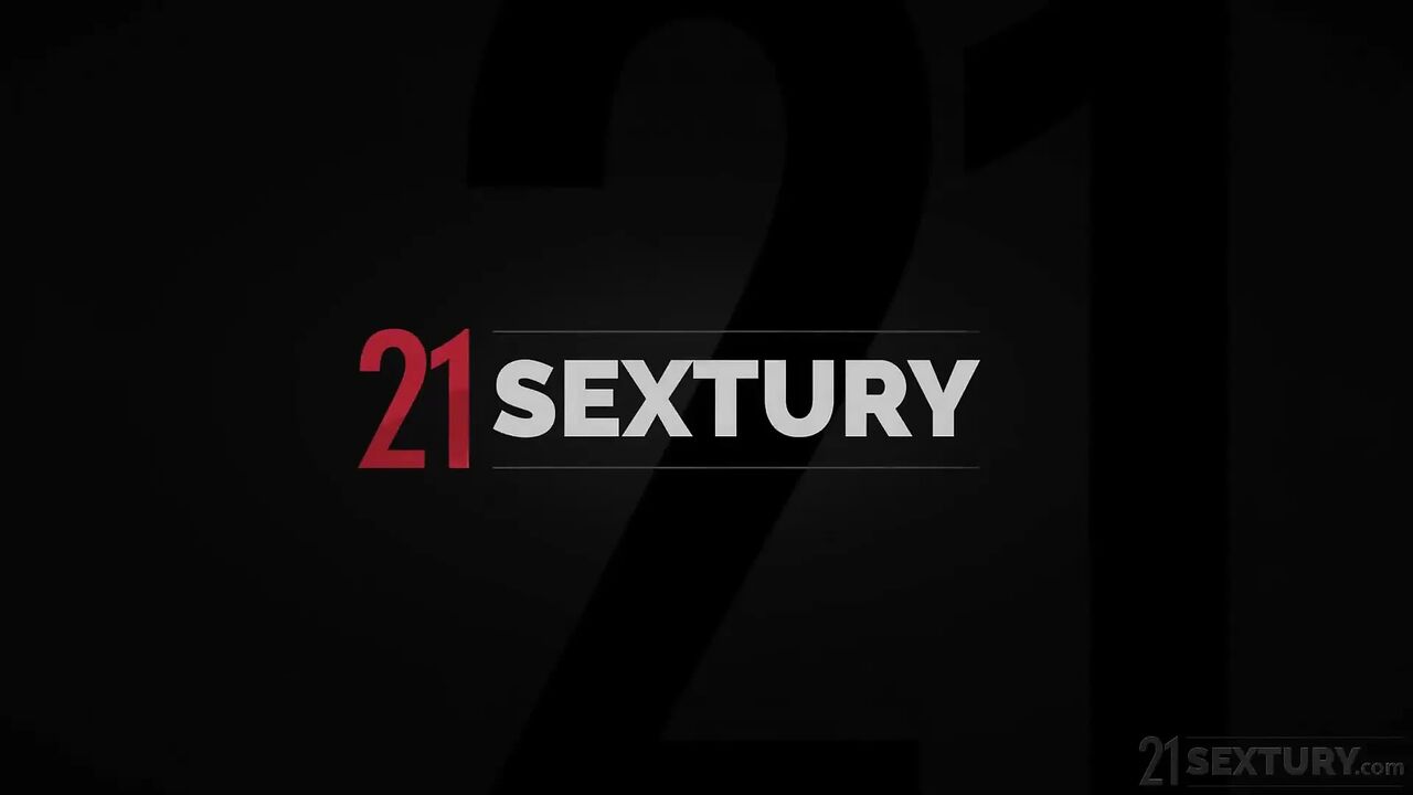 21 Sextury - Sexy Teens Evelina Darling, Katy West, and Know How to Spice up a Sleepover