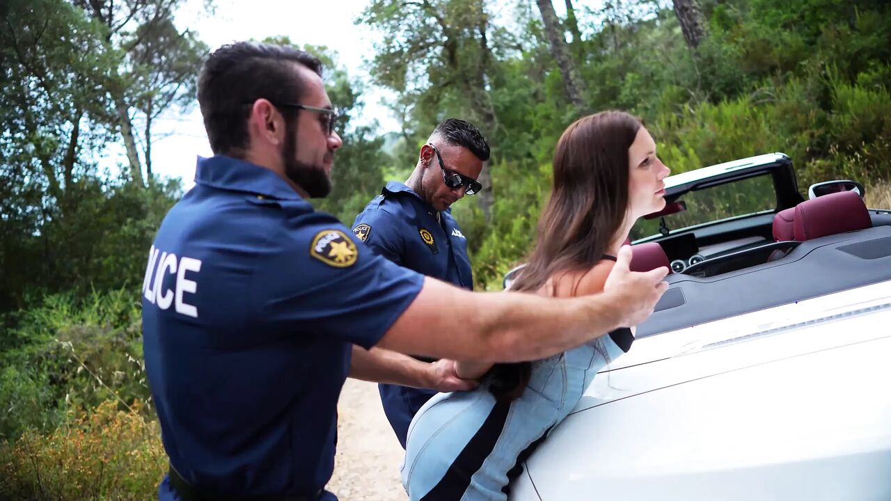 The police officers fucked my pussy