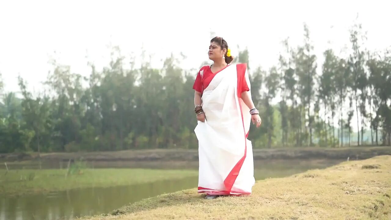 Bengali Look Hot and Sexy