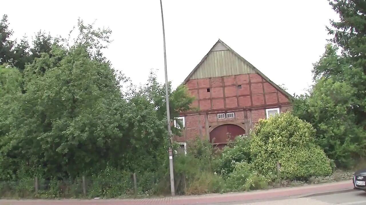 German Gilf - Outdoor sex german farmer