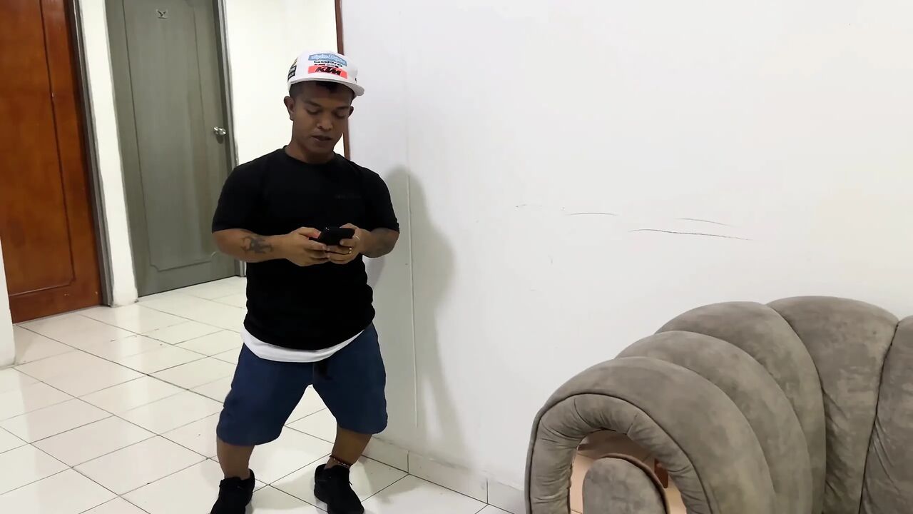 I Fuck My Horny Stepsister After Proposing to Her to Experience Some Strange Poses That I Saw on the Internet