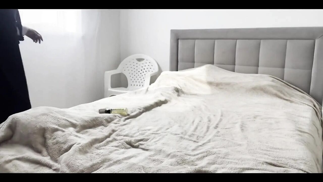 Arab Stepmom with a Tight Ass Masturbates Without Panties. Oh Yeah, Jerk off with Me