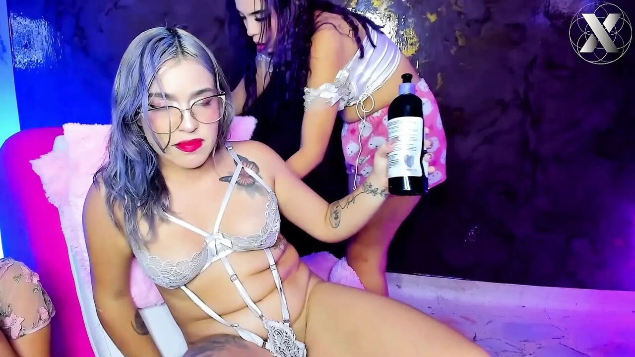 Crystal Dildo Filling Her Transparent Pussy