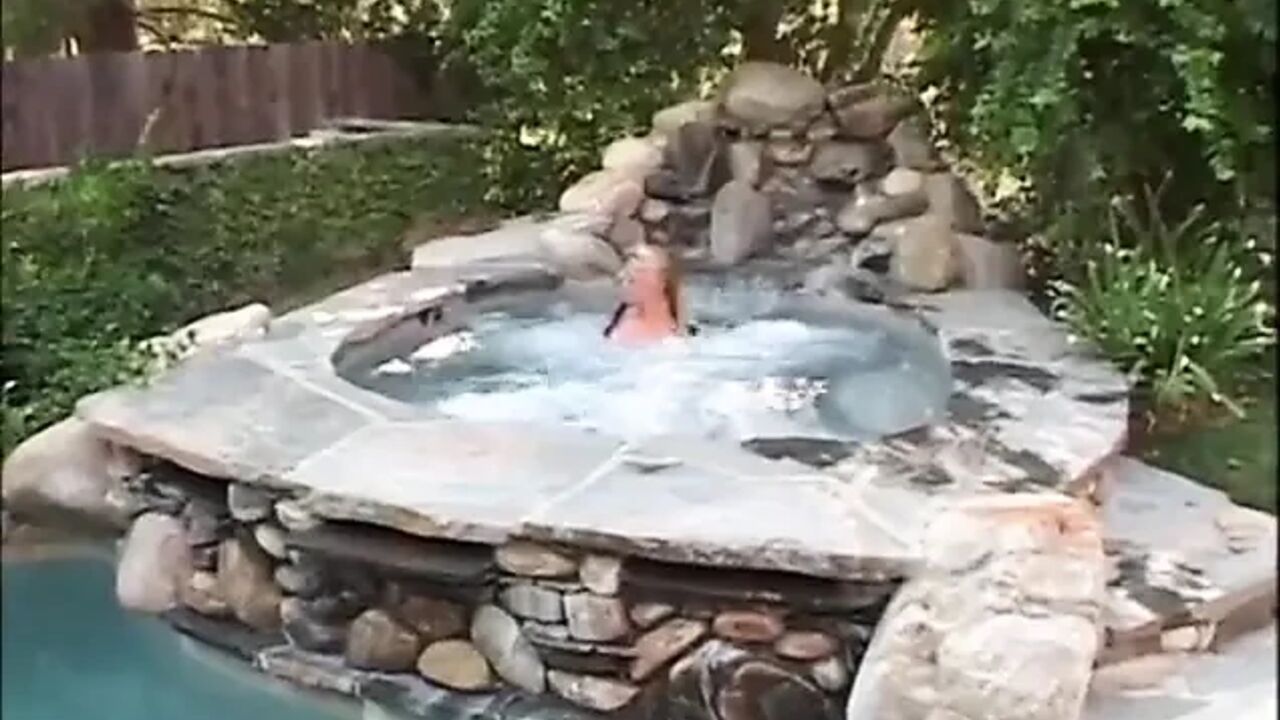 Beautiful blonde pussy licking pussy fucking in the swimming pool