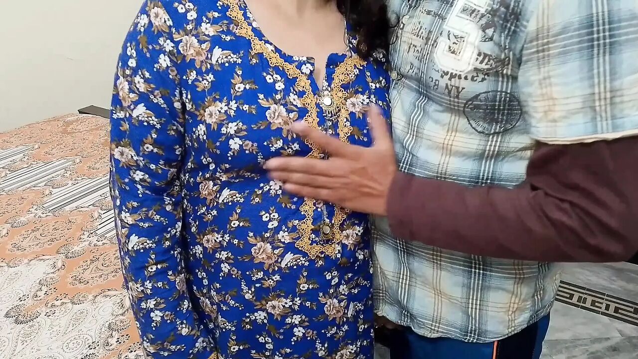 My Indian stepmother gives me a delicious big ass and i enjoy it
