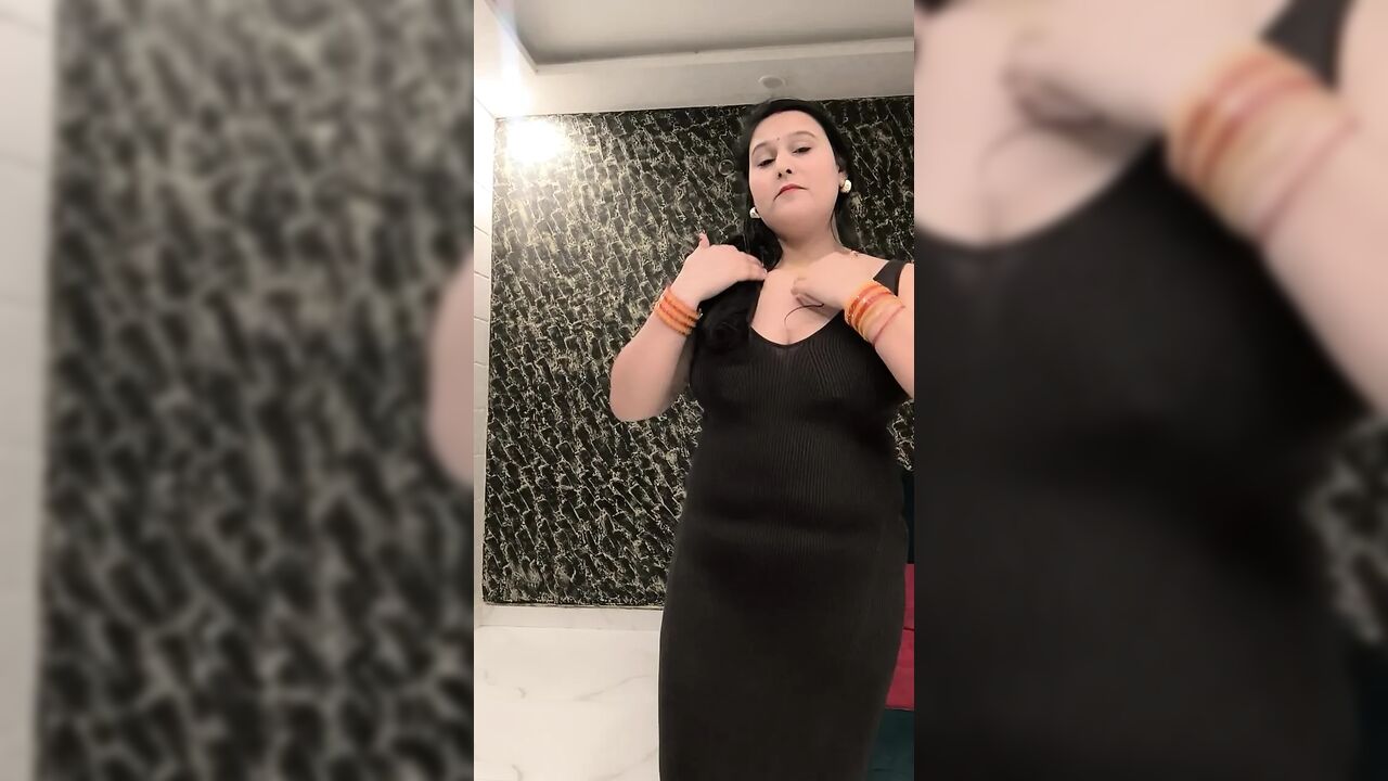 Puja Bhabhi Play with Big Boobs