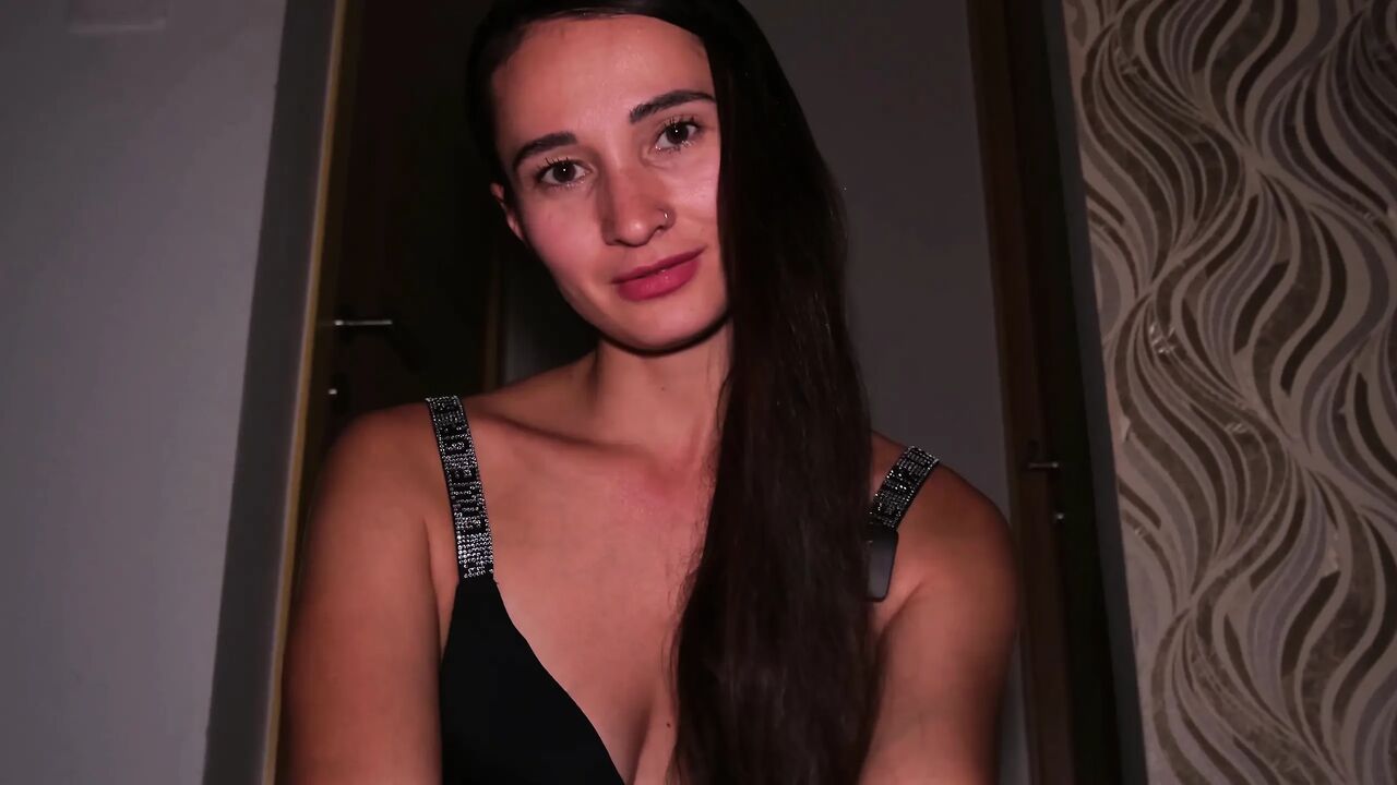 New Year Gift Sucking with Sloppy Cumshot in Mouth