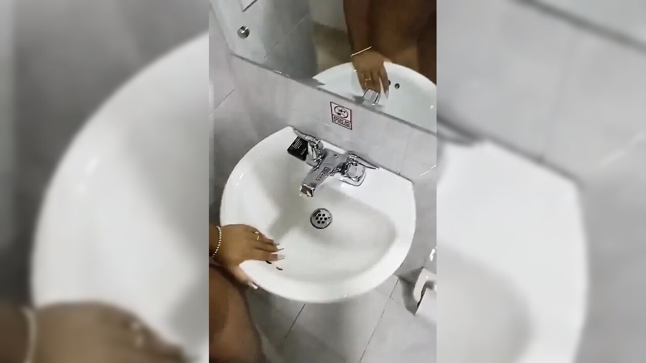 Video of Young Brunette with Her Boyfriend Leaks on the Internet in Nyc