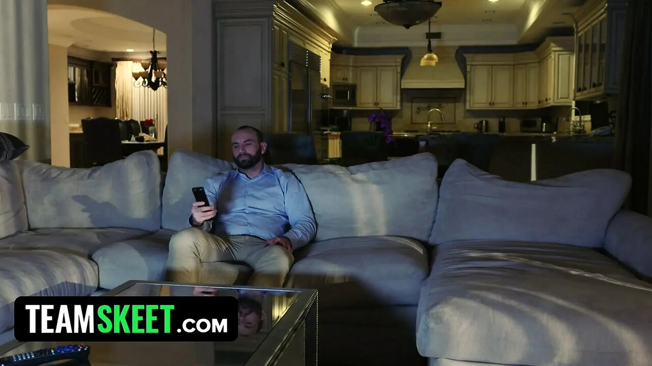 Team skeet labs - Sexy gf brings her friend for her hubby to fuck in front of her - Full movie