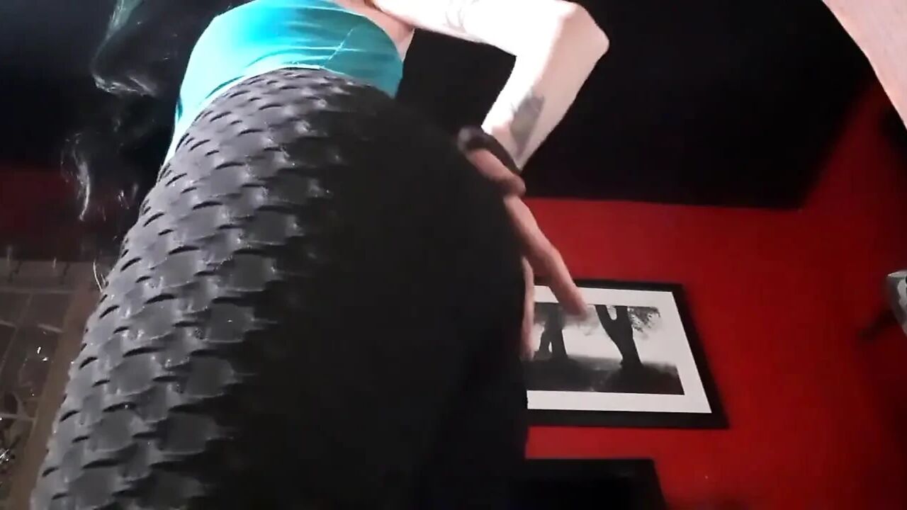 Ass Worship in Workout Leggings and JOI Countdown
