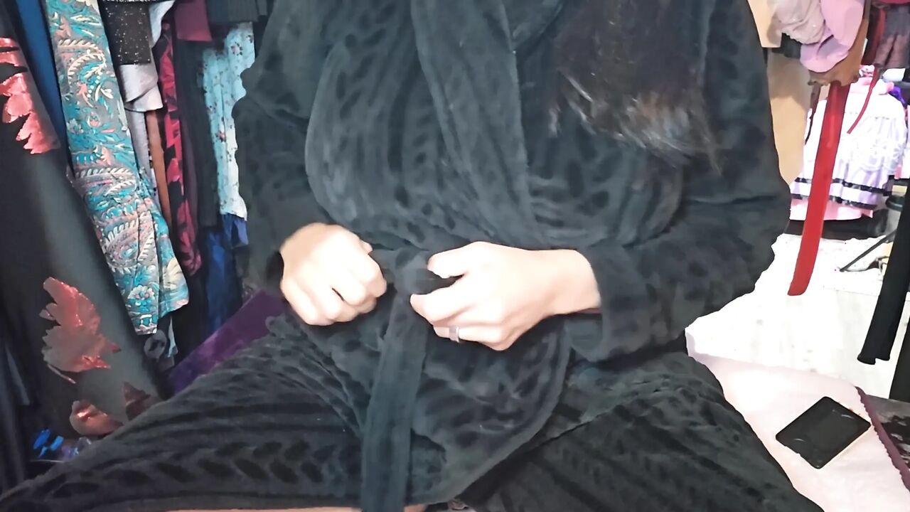 Giant Clit