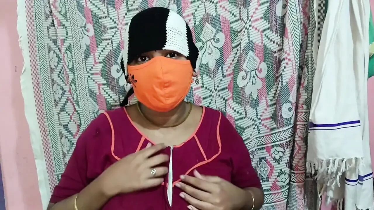 Tamil audio (PART 1) very hot sex cum pumping video . Indian desi video