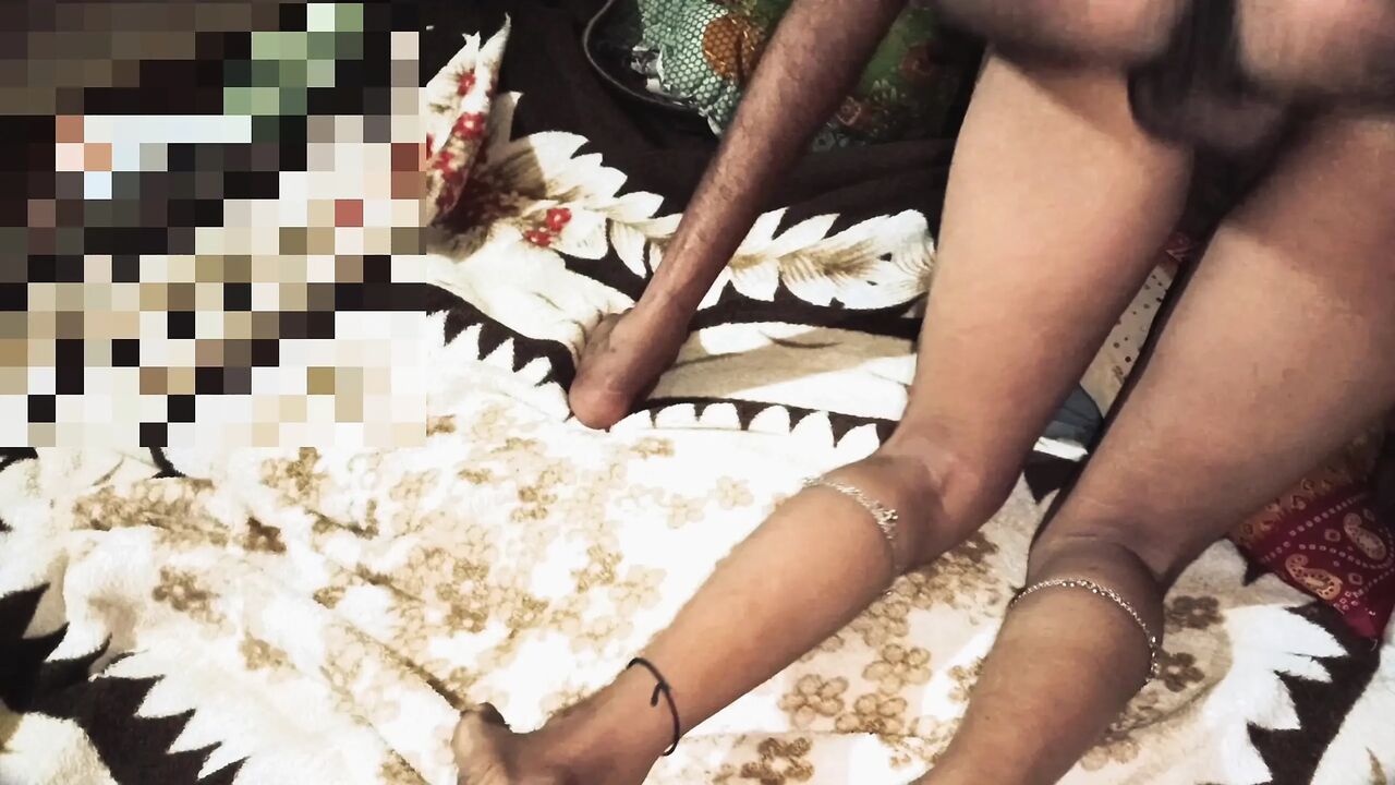 When we were alone at home, my wife's friend took out my semen. Extract quickly! Before he came back!