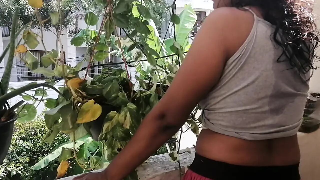 House Maid Seduced Real Footage