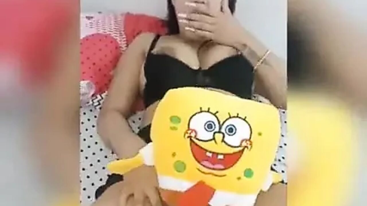 18 year old brunette big saggy tits from New York United States fucking her stepbrother's big dickfddh