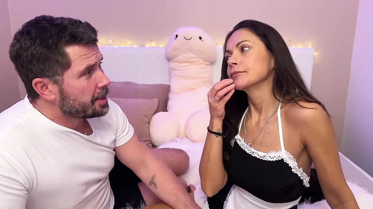 Milf tells us more about her love of her toys and shows some of her favorite ones