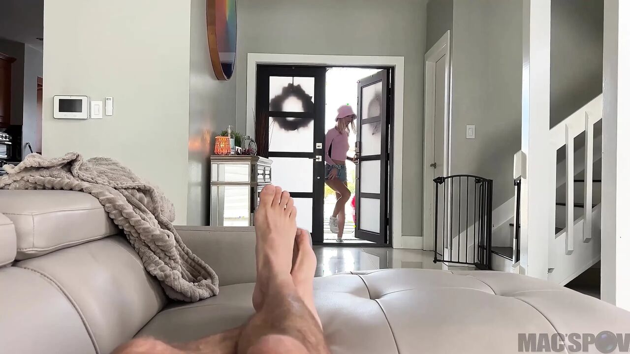 Petite Teen Gets Fucked by a Big Dick