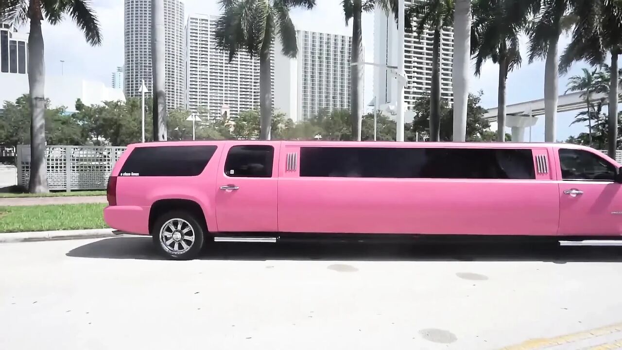 Italian mistress in limousine mocked you