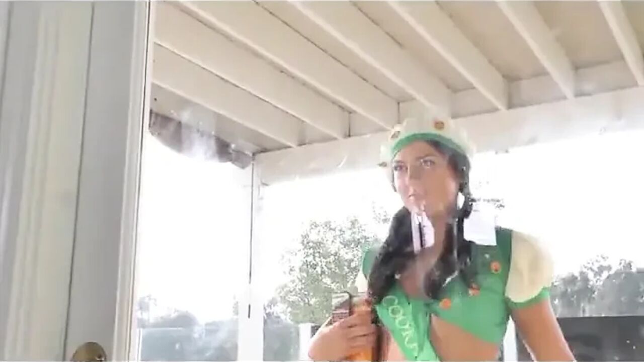 18yo Girlscout Eating Ass and Cum