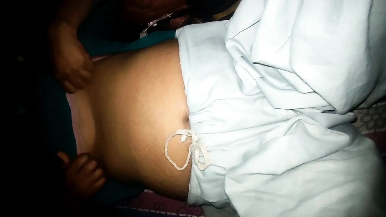 Bibi ko Raat me Kutti Bana Kar Choda