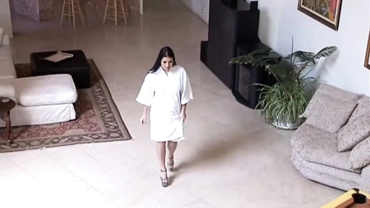 White Slut Have Fun with a Big Black Cock in Her Wet Pussy