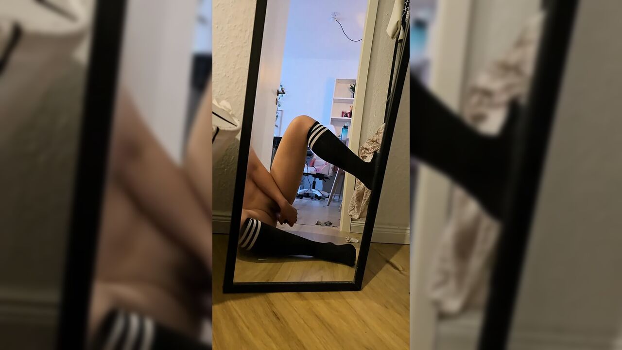 Cute Asian woman explores her body ????