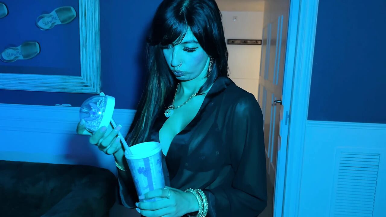 I Fuck a Sexy Pakistani Woman, She Likes to Be Unfaithful to Her Mature Husband