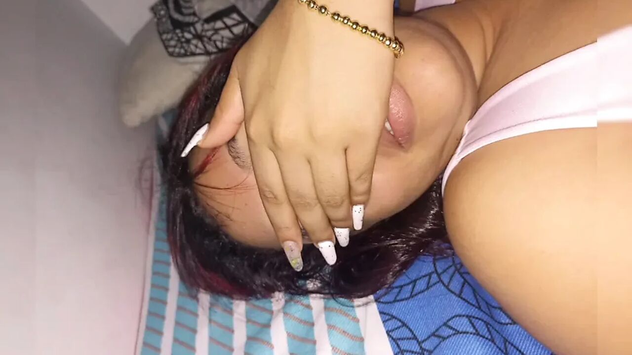 18 year old brunette big saggy tits from New York United States fucking her stepbrother's big dick onzas