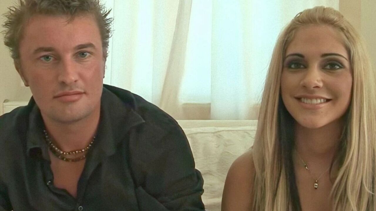 Tanned Blonde Carmel Moore Sucks Cock During Her Pussy to Mouth Fucking