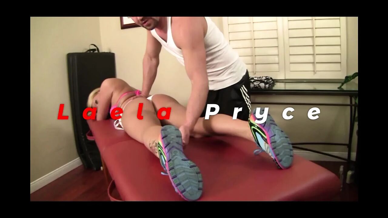 Laela Pryce Does the Splits on a Big Cock