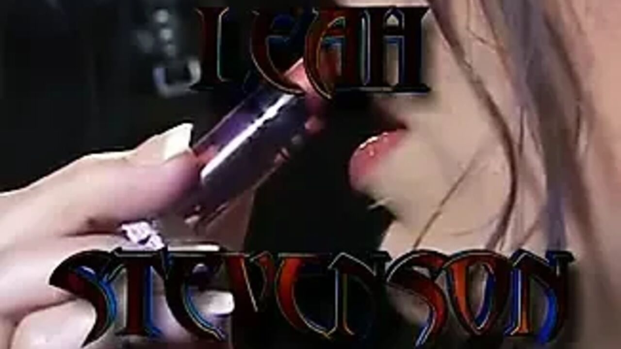 Cock like lipstick